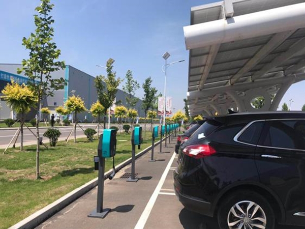 車樁比要從2.5:1提到1:1，國常會力挺的這個市場或?qū)⑻舸罅? />
						</div>
					</div>
					<div   id=